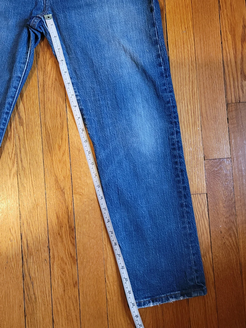 Levi’s 501 Original Fit Jeans – High Rise Cropped Straight Leg – Med Wash – W27 - Picture 2 of 10